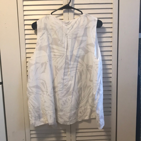 gap top - Picture 3 of 4